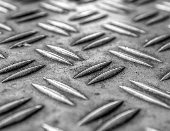 Лист нержавеющий рифленый г/к дуэт ЭИ439 2,5 мм фото