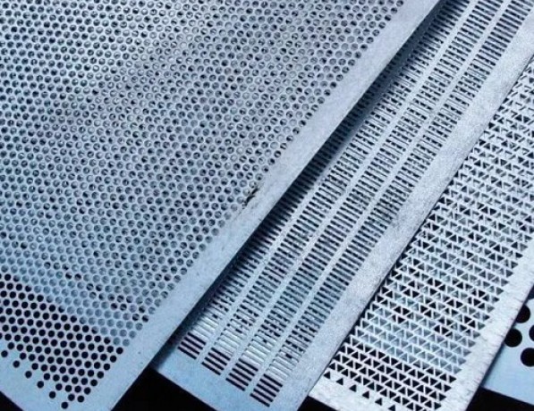 Лист перфорированный нержавеющий SEv AISI 430 8 мм ТУ 25.11.23-002-23083253-2017 фото