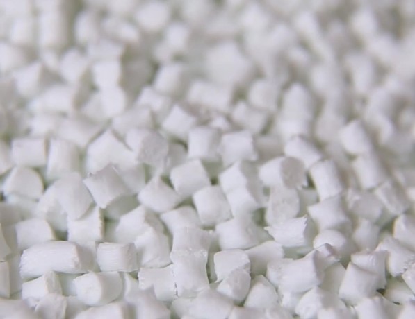 Полиамид гранулированный литьевой ПА 66/6-ЛМ ТУ 6-06-134-90 фото