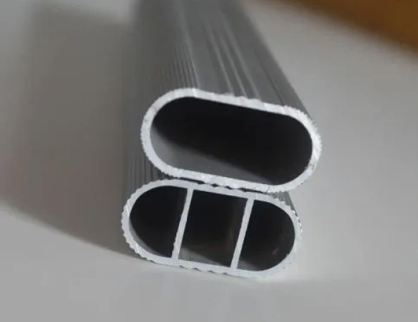 Профиль алюминиевый прессованный овальный АД1 40х20х3,5 мм ГОСТ 18591-91 фото