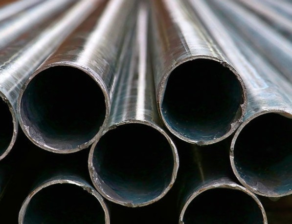 Труба стальная оцинкованная электросварная прямошовная Ст3сп 76х3,5 мм ГОСТ 10705-80 фото